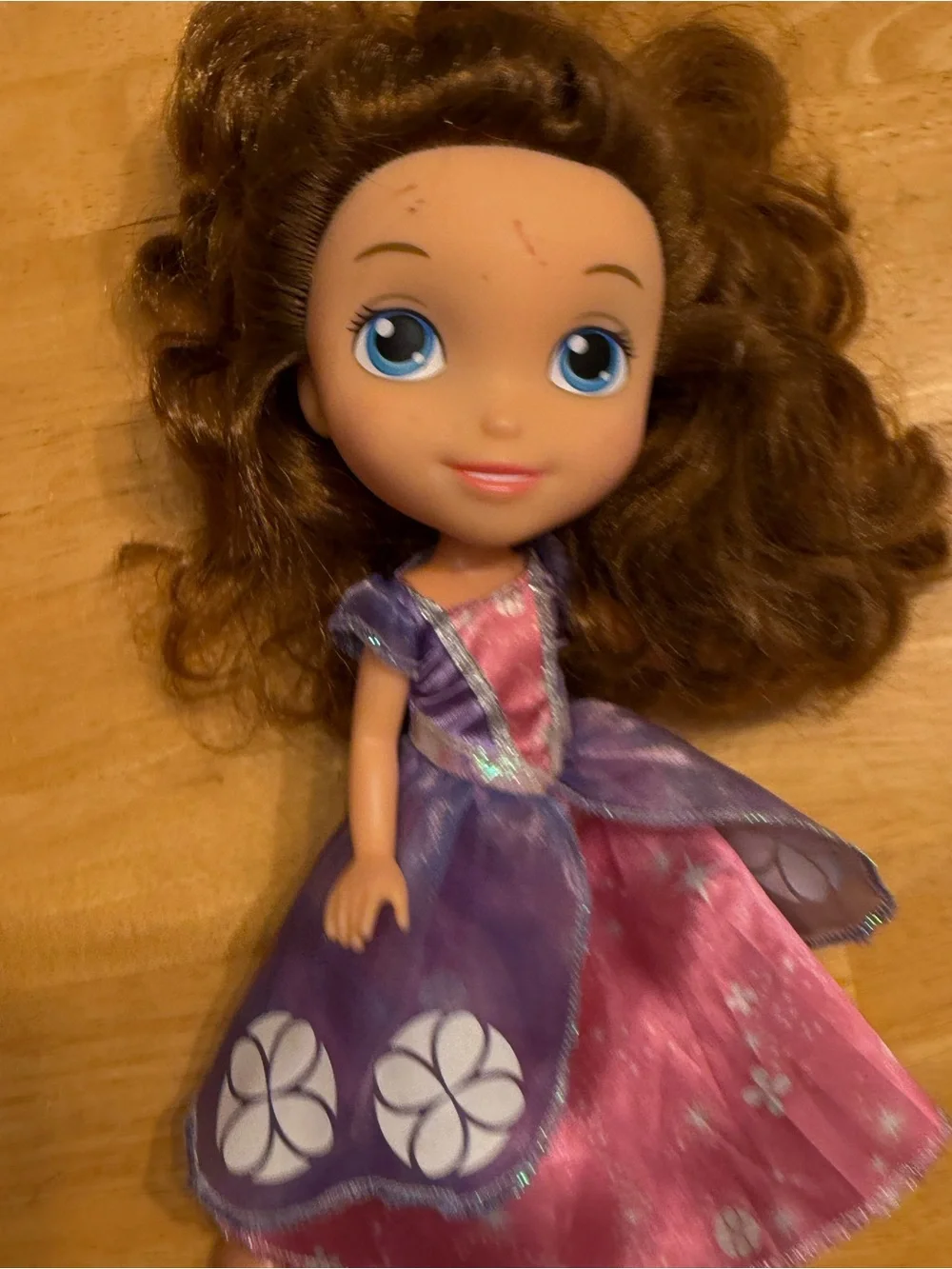 Disney Junior Sofia the First Royal Sofia Doll (approx. 10.5 to 11 inches tall)
